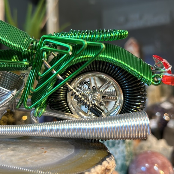 🔥SALE🔥 Wire Wrapped Motorcycle With A Crystal Headlight! Hand Made! - Picture 10 of 13